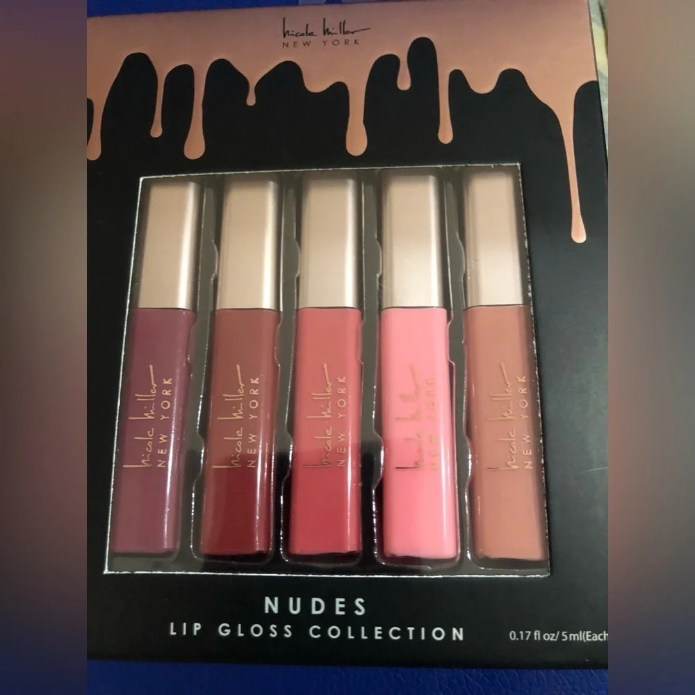 Nicole Miller New York 5piece‎ nudes lip gloss collection new